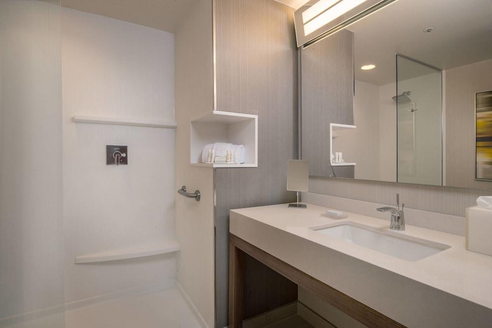 Courtyard By Marriott Fargo Hotell Exteriör bild