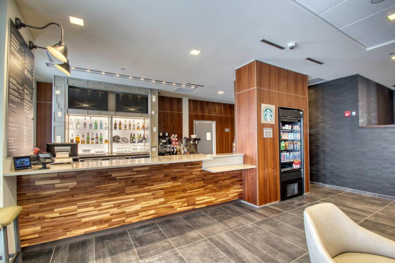 Courtyard By Marriott Fargo Hotell Exteriör bild