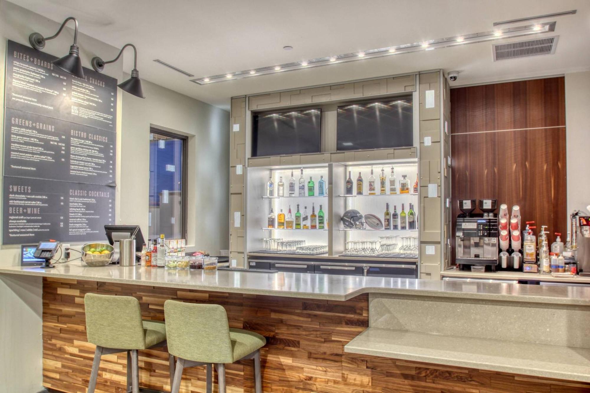 Courtyard By Marriott Fargo Hotell Exteriör bild